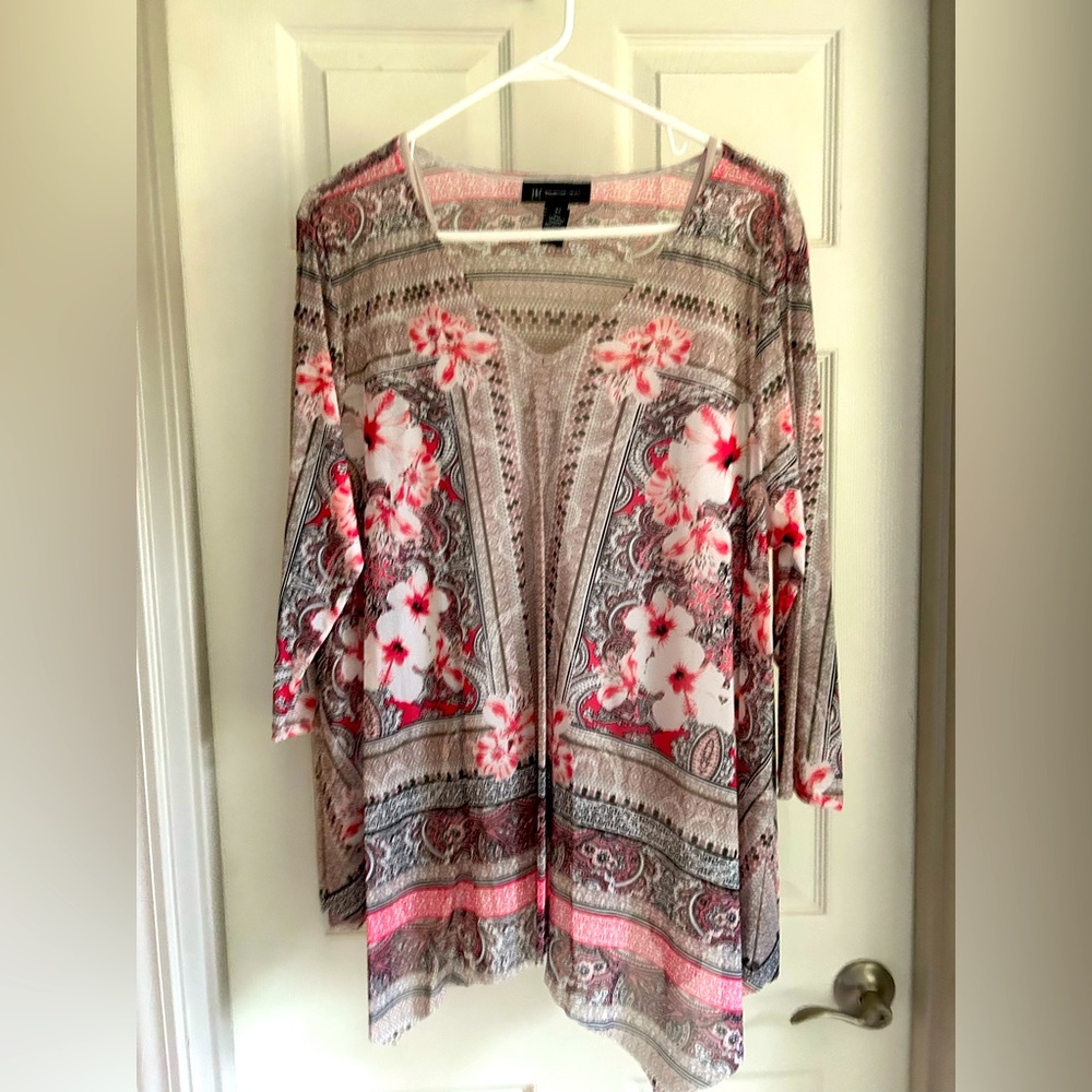 Women’s blouse